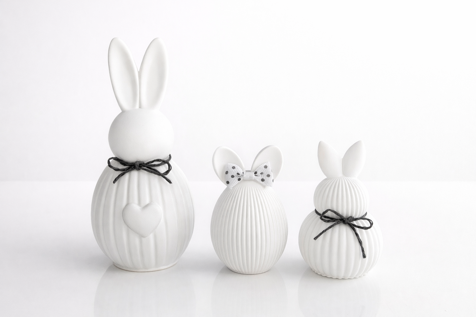 großer Osterhase mit Herz